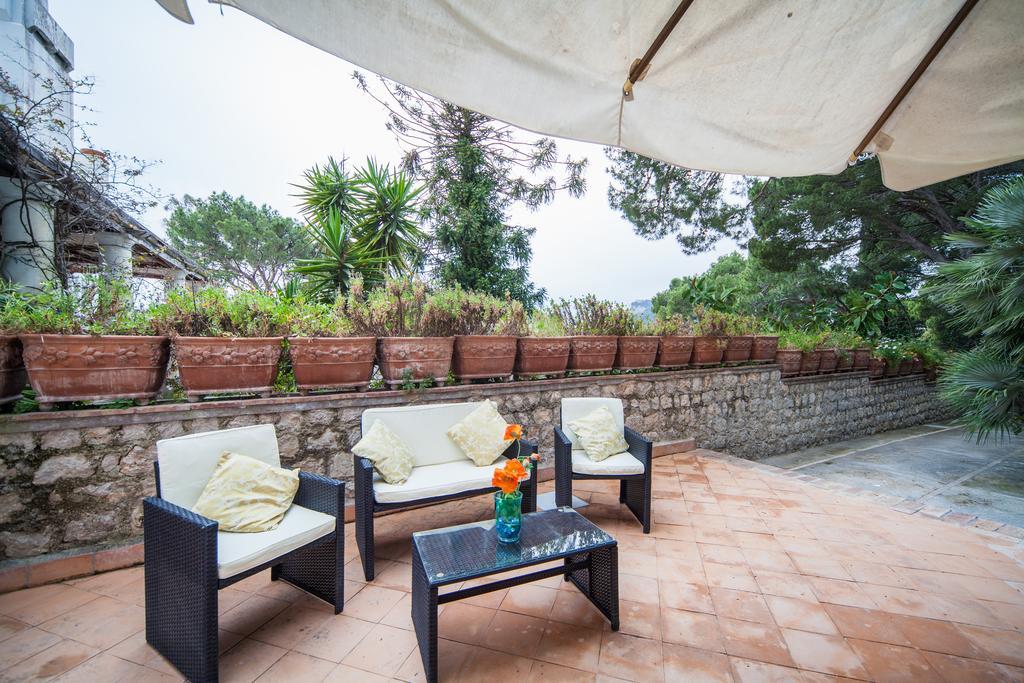 Villacore Capri Bagian luar foto
